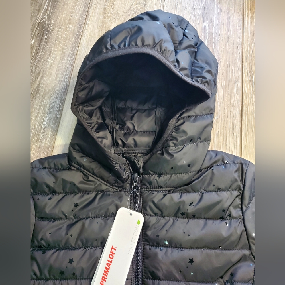 GAP gender neutral PrimaLoft  black on black stars puffer jacket Size 6-7 - Picture 8 of 10